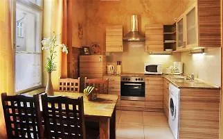 Old Town Studios Bed And Breakfast