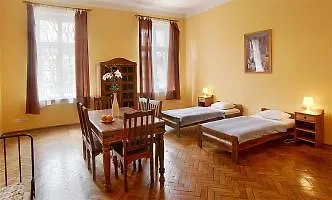 Old Town Studios Bed And Breakfast Frühstückspension Krakau