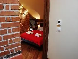 Old Town Studios Bed And Breakfast 3*