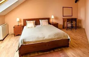 Old Town Studios Bed And Breakfast Krakau