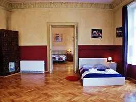 Old Town Studios Bed And Breakfast Krakau