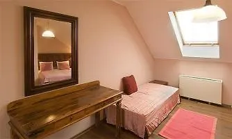Old Town Studios Bed And Breakfast Bed & Breakfast
