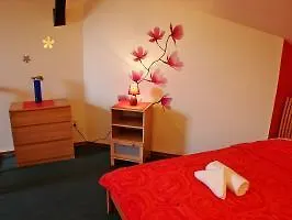 Old Town Studios Bed And Breakfast