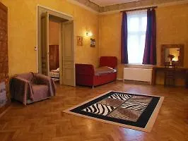 Old Town Studios Bed And Breakfast Krakau